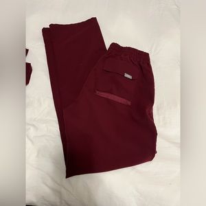 Womens size small figs set